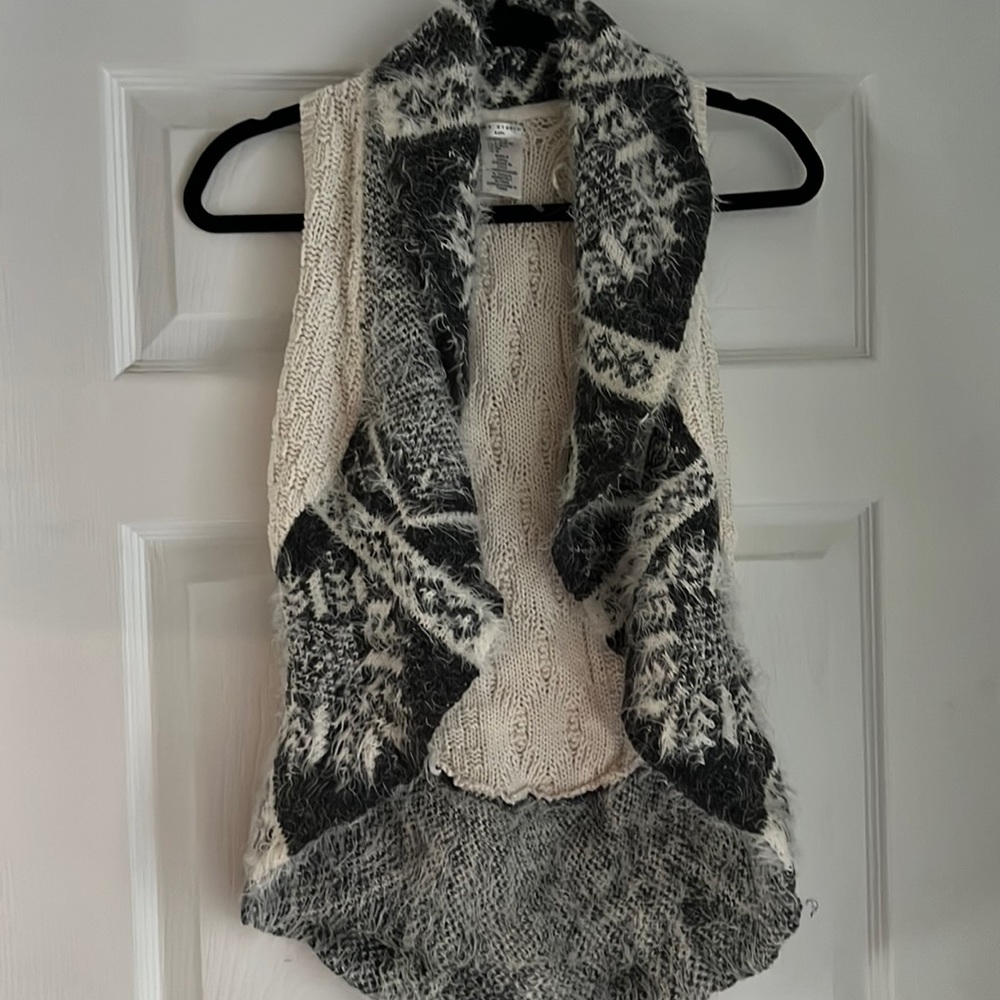 Max studio kids vest